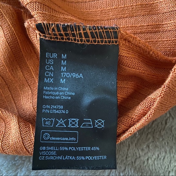 H&M Rust/Orange Ribbed Button Tank - Picture 5 of 5